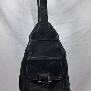 Vtg Perlina NY Black Soft Leather 1 Shoulder Strap Backpack Purse Zipper Bottom